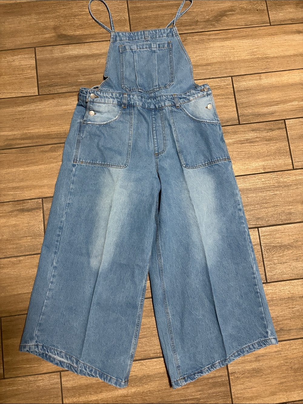 URBAN DAIZY WOMEN'S Wide-Leg Light Blue Denim Overalls